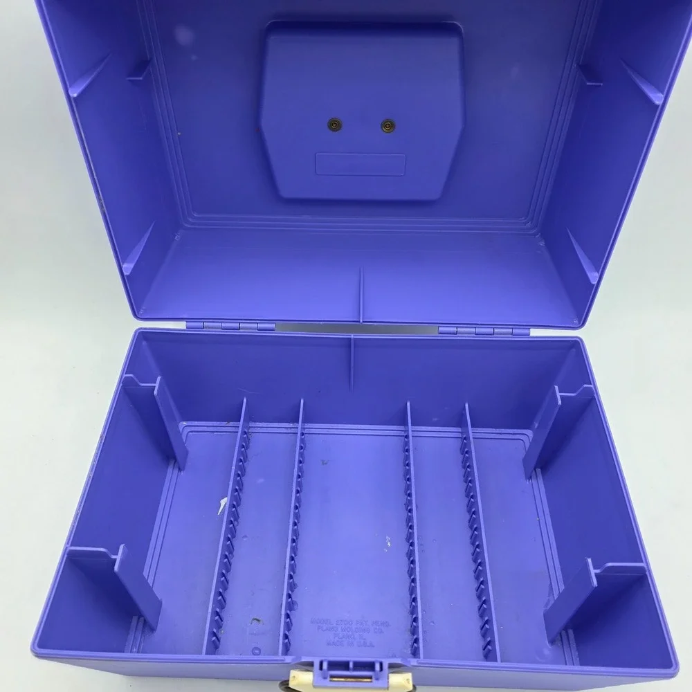 Vtg Caboodles Makeup/Nail Polish Case Organizer Model 2700 1980s Original Purple